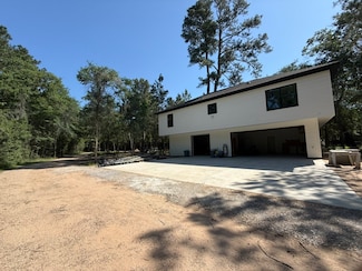 33148 Willow Bend Rd, Navasota, TX 77868
