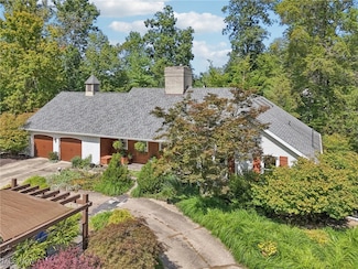 990 Shorewood Dr, Medina, OH 44256