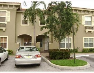 126 Lake Monterey Cir, Boynton Beach, FL 33426
