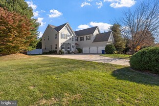 1 Turnbridge Dr, Lumberton, NJ 08048
