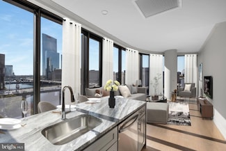 2301 61 John F. Kennedy Blvd Unit 1004, Philadelphia, PA 19103