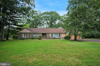 240 Dreshertown Rd, Fort Washington, PA 19034