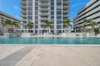 301 1st St S Unit 205, St. Petersburg, FL 33701