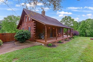 35 White Rd, Nelsonville, OH 45764