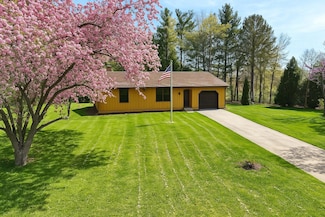 11575 Us Highway 31, Berrien Springs, MI 49103