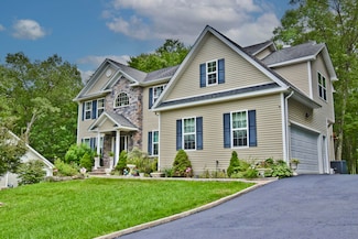 603 Washington Crossing, East Stroudsburg, PA 18301