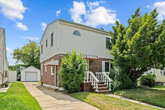 11919 236th St, Cambria Heights, NY 11411