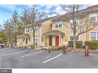 37 Tanglewood Dr, Reading, PA 19607