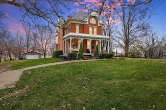 320 East St, Tipton, IA 52772