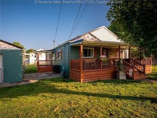 413 22nd St, Dunbar, WV 25064