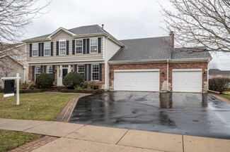 5277 Galloway Dr, Hoffman Estates, IL 60192
