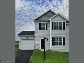 3759 Castle Dr, Dover, PA 17315