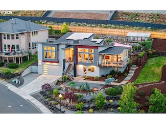 221 W Dogwood St, Washougal, WA 98671