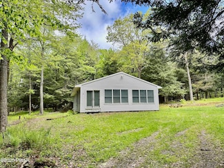 234 Coxton Lake Rd, Starrucca, PA 18462
