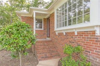 2112 Wynnewood Dr, North Chesterfield, VA 23235