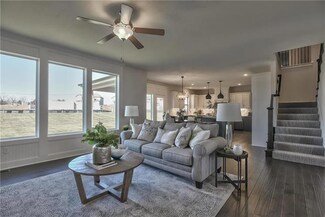 24302 W 58th Cir, Shawnee, KS 66226