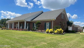617 Emerson Ave, Greenwood, MS 38930