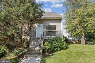 132 N Bedford St Unit B, Arlington, VA 22201