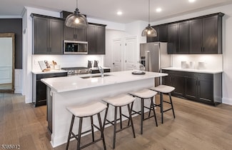 11 Wadsworth Dr Unit 6, Denville, NJ 07834