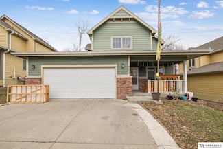 4209 Lake St, Omaha, NE 68111