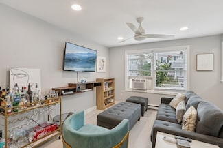 19 Delford St Unit 1, Roslindale, MA 02131