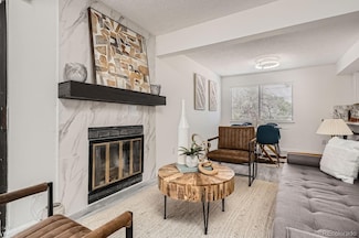 180 S Nome St, Aurora, CO 80012