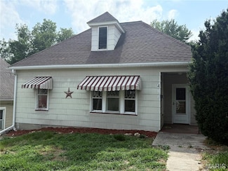 417 N Section St, Hannibal, MO 63401