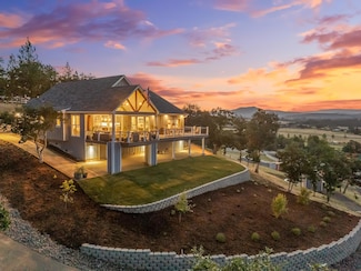 1030 Juliet St, White City, OR 97503