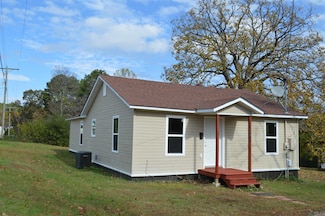 106 W Clinton St, Heber Springs, AR 72543