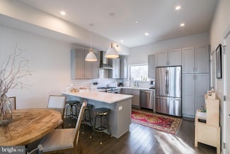 2536 Graduate Square, Philadelphia, PA 19146