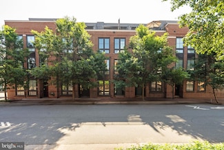 304 S Union St, Alexandria, VA 22314