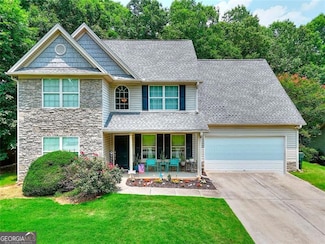 2314 Robin Dr, Loganville, GA 30052