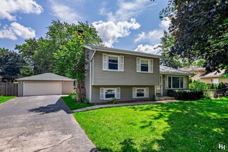 4N037 Kaelin Rd, West Chicago, IL 60185
