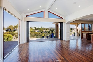 18 Rue Saint Cloud, Newport Beach, CA 92660