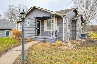 2933 Faraon St, Saint Joseph, MO 64501