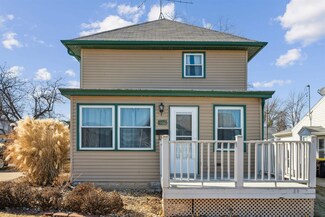 306 S Otto St, Maquoketa, IA 52060