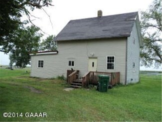 602 Abercrombie St, Westport, MN 56385