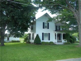 2516 Youngstown Lockport Rd, Ransomville, NY 14131