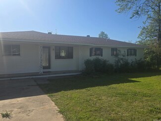9905 Leatta Dr, North Little Rock, AR 72118
