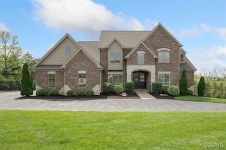13750 Stonemont Ct, Saint Louis, MO 63131