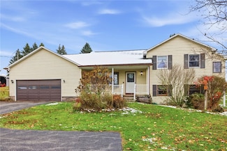 2848 Graney Rd, Caledonia, NY 14423