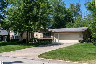 1323 E Bennett Ave, Mount Pleasant, MI 48858