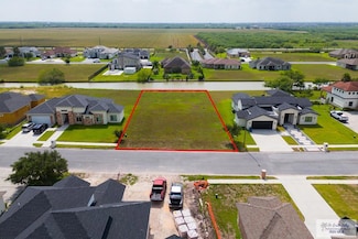 118 Canteros Dr, Rancho Viejo, TX