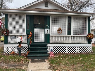 304 E Mitchell St, Marshall, MO 65340