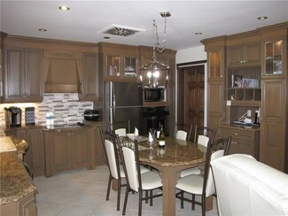 221 SE 9th Ave Unit 201, Pompano Beach, FL 33060
