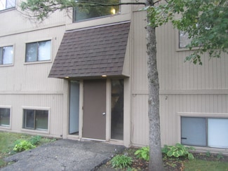 48 Oak Hill Colony Unit 2, Fox Lake, IL 60020