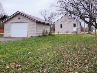 515 S 5th St, Luck, WI 54853