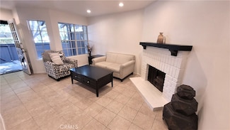 2364 S Cutty Way Unit 3, Anaheim, CA 92802