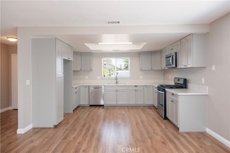 17875 Idyllwild Ln, Victorville, CA 92395