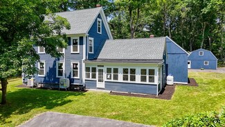 70 Sherburne Ave, Tyngsboro, MA 01879